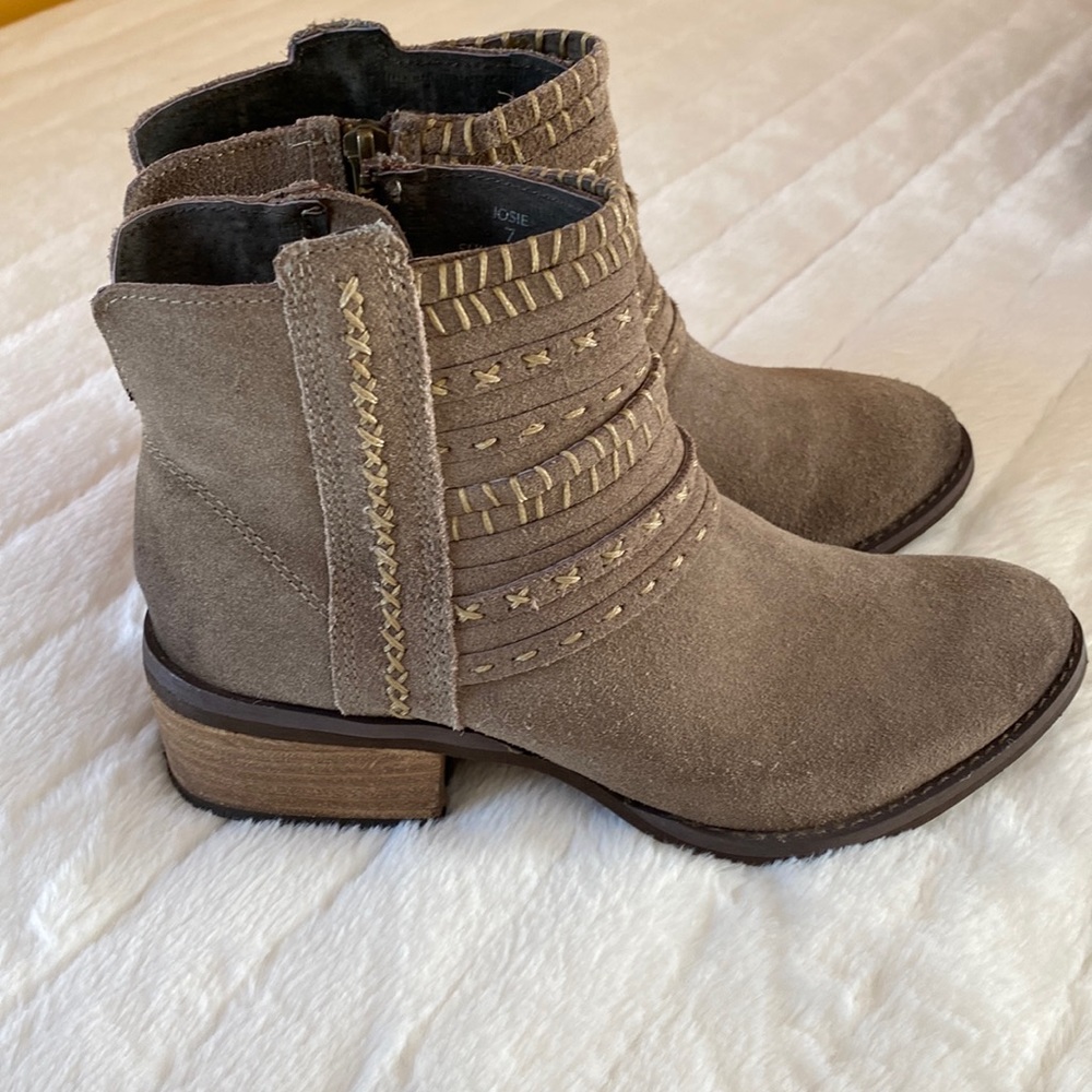 Nomad Leather Ankle Boots - Josie (7)